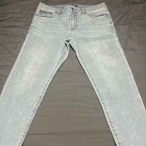 Light Blue Men’s Express Jeans